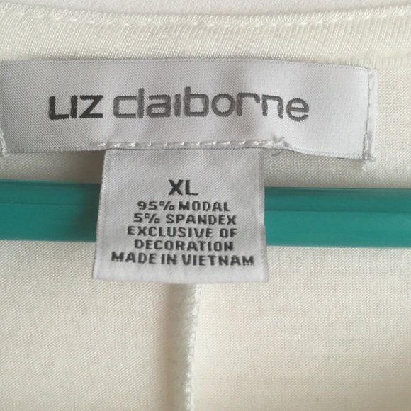 NEVER WORN. White long sleeve shirt - Picture 3 of 4