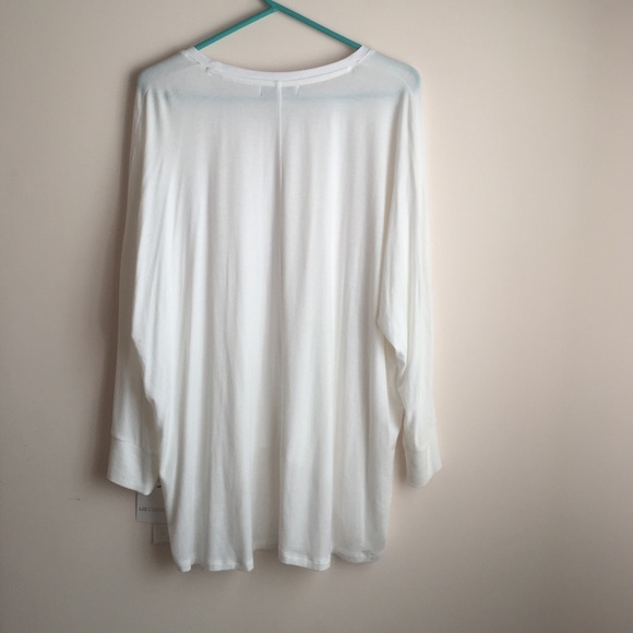 NEVER WORN. White long sleeve shirt - Picture 4 of 4