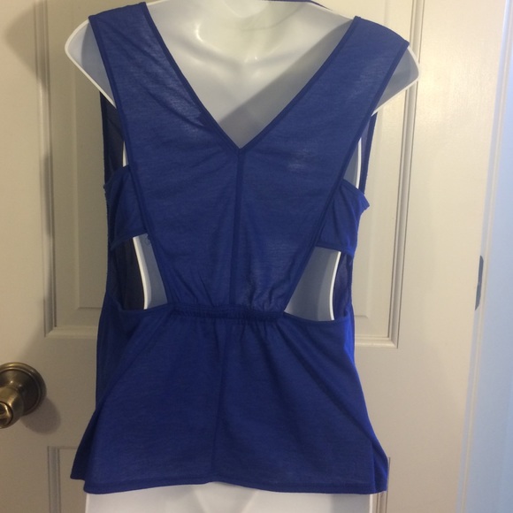 Cut out back top - Picture 3 of 4