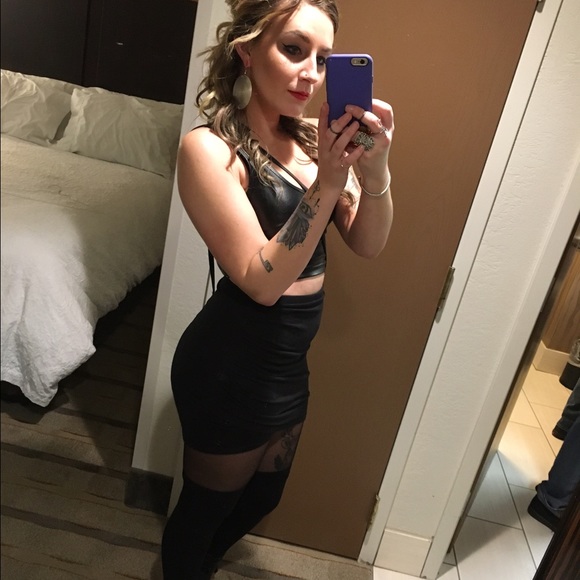 Meet your Posher, Kelly - Picture 2 of 2