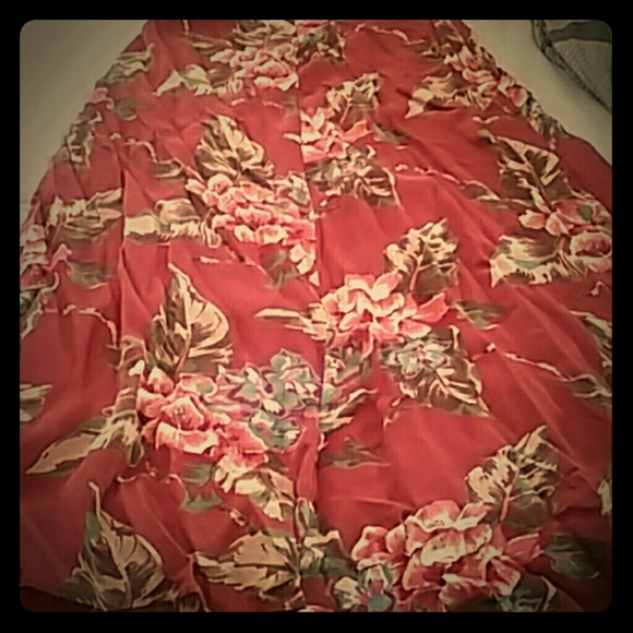High waisted skirt