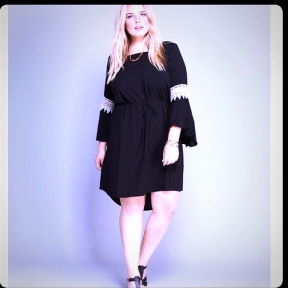 Re-Posting! Lovely Crocheted Black Hippie Dress 🌻