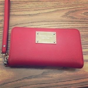 Michael kors Wallet on sale!!!! Authentic