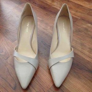 Nine West nude heels 8.5