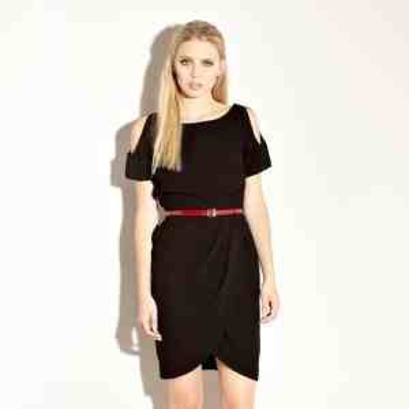 ⛔️SOLD⛔️ NWOT Warehouse UK shoulder dress