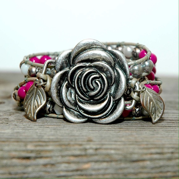 💘💖💝Silver Rose 4 time wrap Bracelet