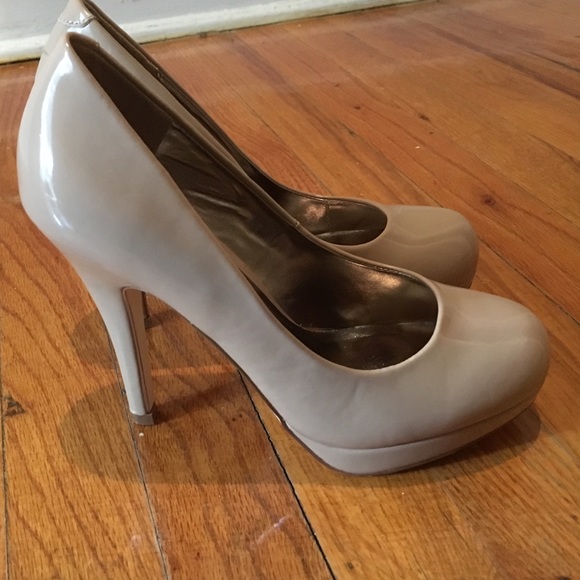 High heels - Picture 2 of 3