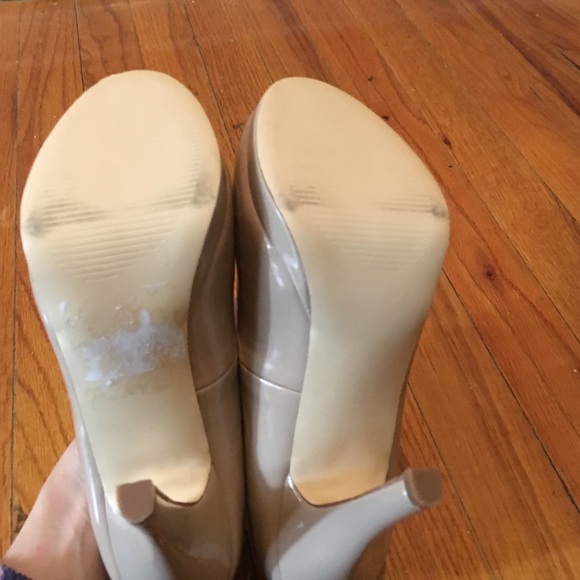 High heels - Picture 3 of 3