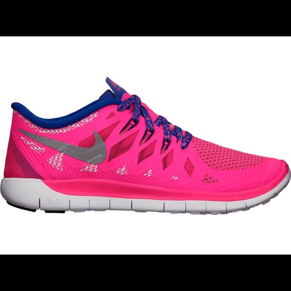 Nike 5.0 size 6Y but fits a 8 in women
