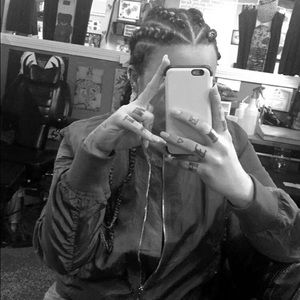 Meet your Posher, Crystal