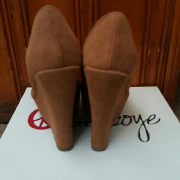 Wedges - Picture 3 of 3