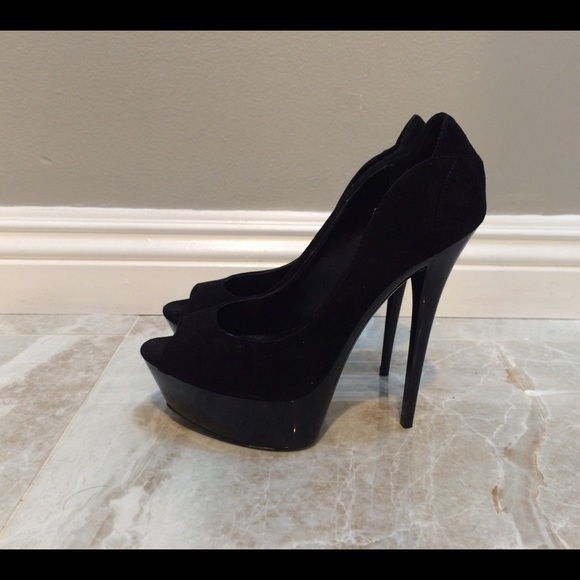 Truth or Dare by Madonna black suede heels - Picture 2 of 5
