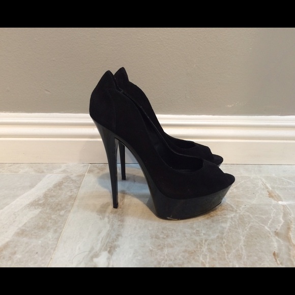Truth or Dare by Madonna black suede heels - Picture 3 of 5