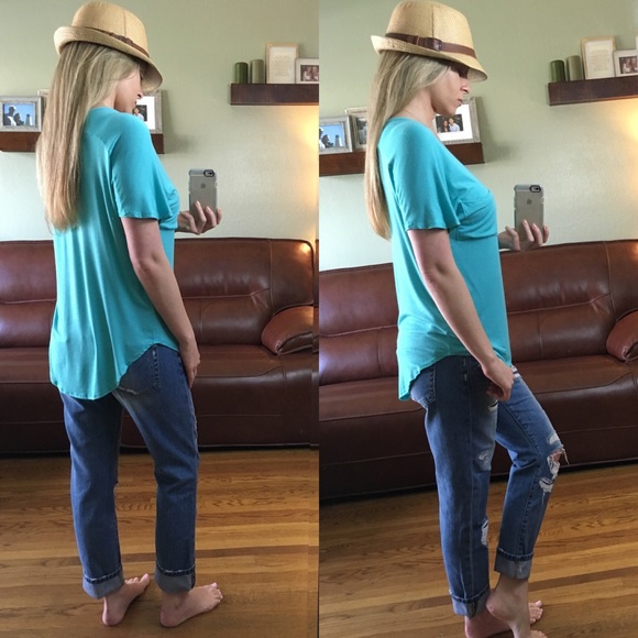 SOLD▪️Cute Teal Pocket Tee - Picture 3 of 4