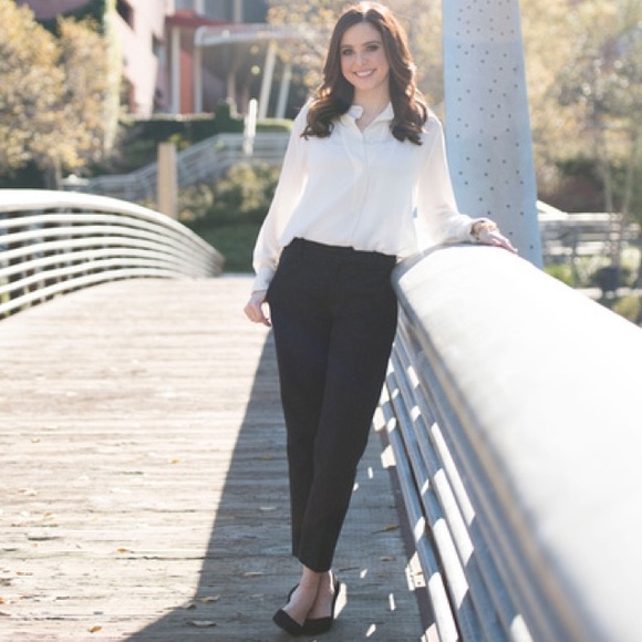 Meet your Posher, Stephanie - Picture 1 of 1