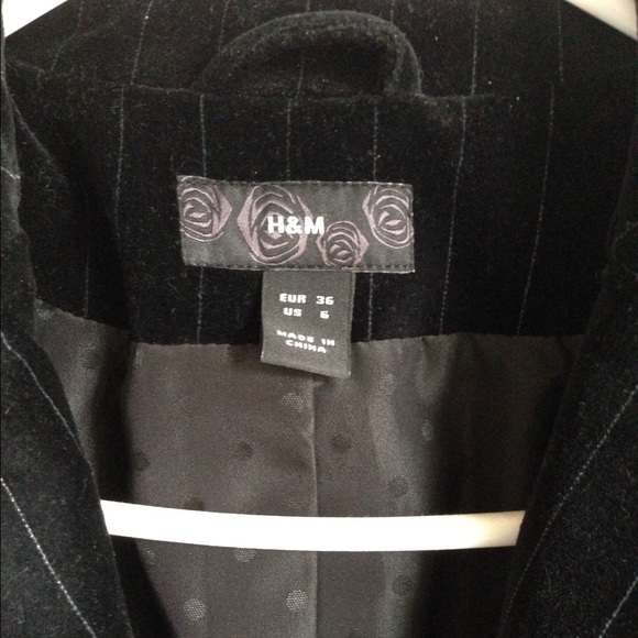 Women's pinstripe tuxedo blazer - Picture 3 of 4