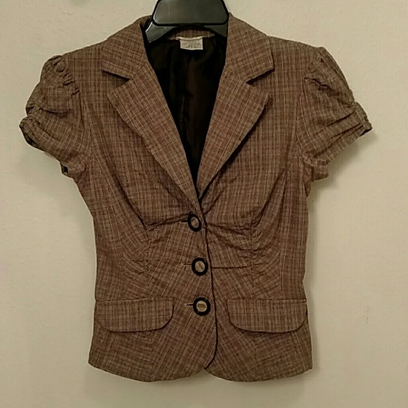 Host Pick 3/2 Maurices Studio Y blazer size small