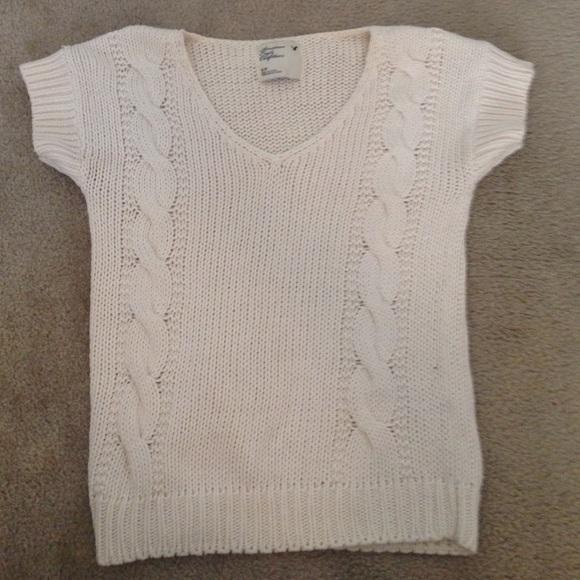 American Eagle short sleeve sweater