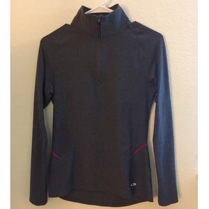 C9 by Champion semi-fitted performance top