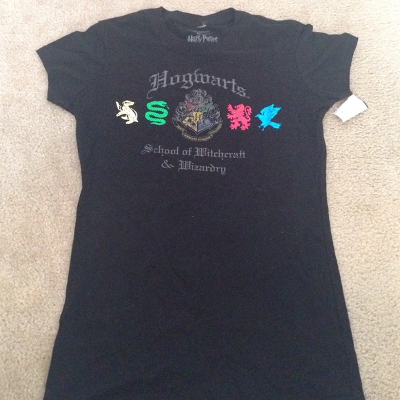Hogwarts School of Witchcraft and Wizardry tee