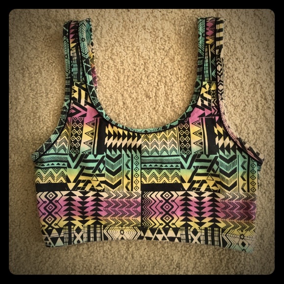Forever 21 Tribal Print Crop Top🌼