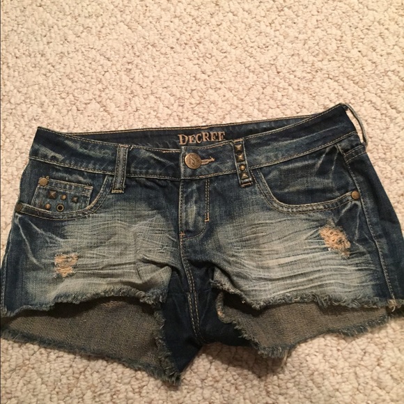 Decree Jean Shorts