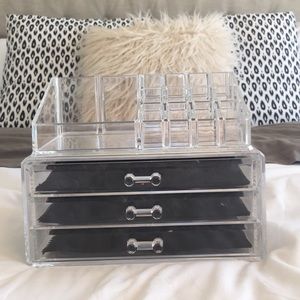 Acrylic makeup organizer 5.25"x7.5"x9.5"
