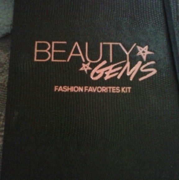 Great palette-all you'll need.