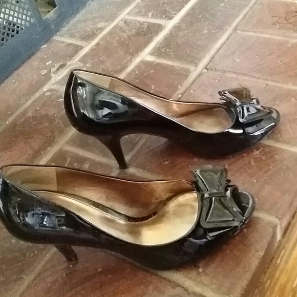 Black heels - Picture 1 of 3
