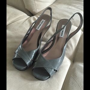 Steve Madden gray slingback pumps