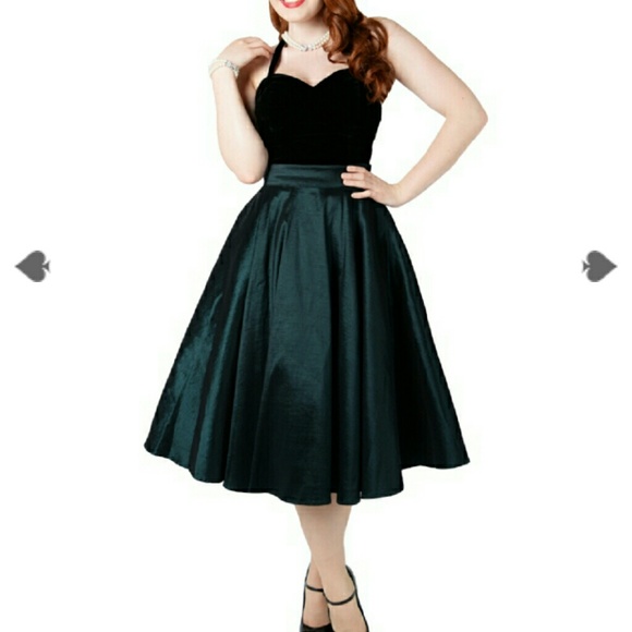 *****SOLD*****Collectif dark green skirt