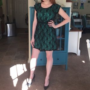 Black and green lace dress small