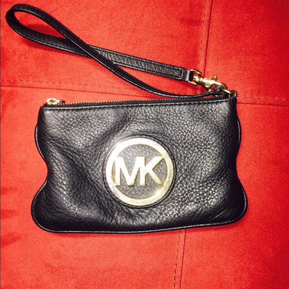 Black Michael Kors wristlet