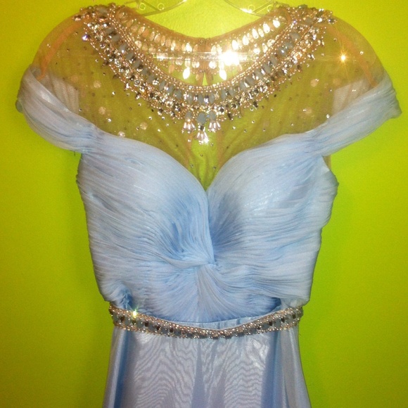 Prom dress designed by Alyce Paris - Picture 2 of 4