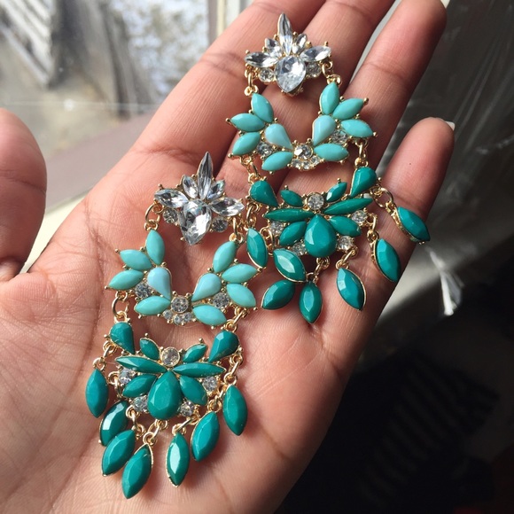 Gorgeous Ombré Chandelier Earrings