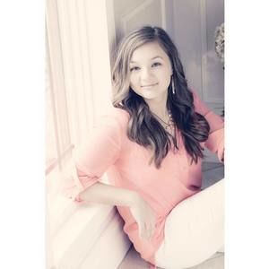 Meet your Posher, Alyssa