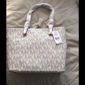 Michael Kors purse