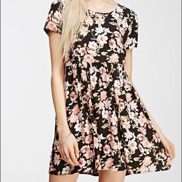 NWT Forever 21 Babydoll Floral Dress