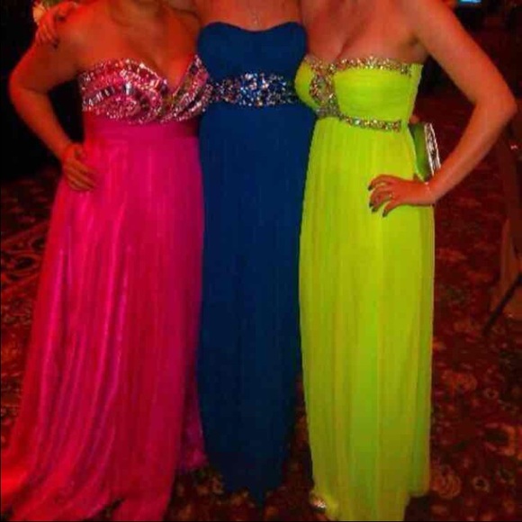 ✨PINK PROM DRESS✨ - Picture 2 of 2