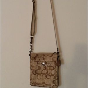 Over the shoulder Coach bag