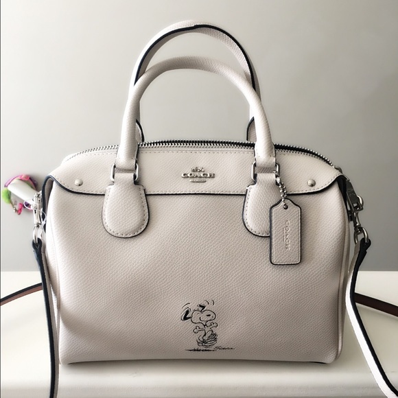 Coach Handbags - 🚫🚫SOLD🚫🚫Limited edition coach snoopy handbag