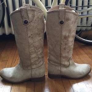 Frye distressed Melissa Button