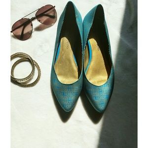 **SOLD**Christian Siriano Turquoise Flats