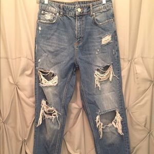 ZARA high wasted distressed boyfriend Jean