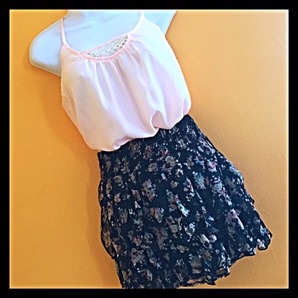 **Donated** 🌈Light Pink/Cream Top NWOT🌈 - Picture 4 of 4