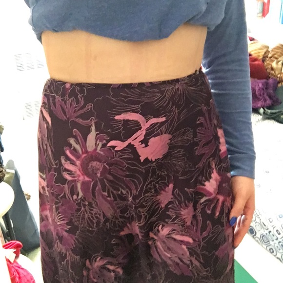 VINTAGE ANN TAYLOR Floral Lavender Magenta Skirt - Picture 3 of 3