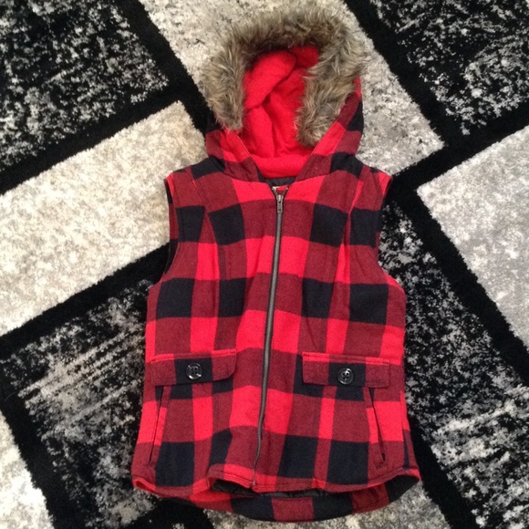 American Apparel red lumber jack sleeveless coat