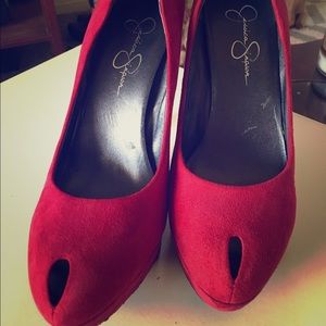 JESSICA SIMPSON red suede peep toe heel pumps