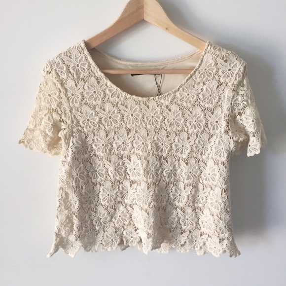 Flower embroidered Crop Top