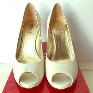 Peep Toe Off White Leather Heels